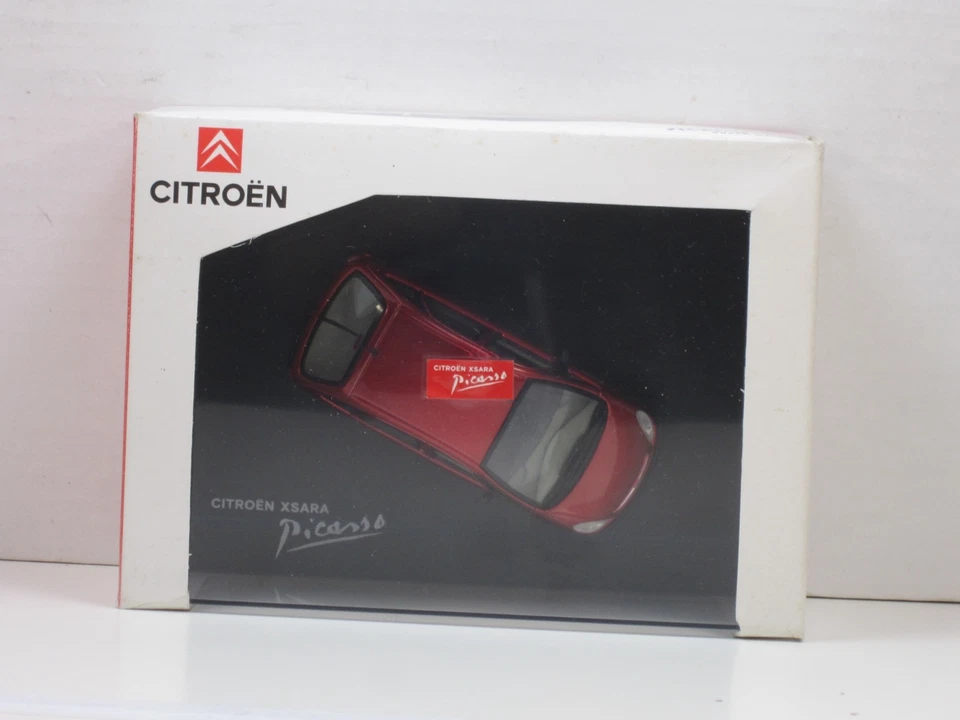 Citroen Xsara Picasso in rotmetallic Citroen-Box Norev 1:43 - Bild 2 von 4
