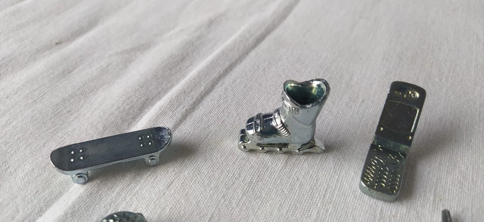 PIONS DE MONOPOLY - Photo 4/4