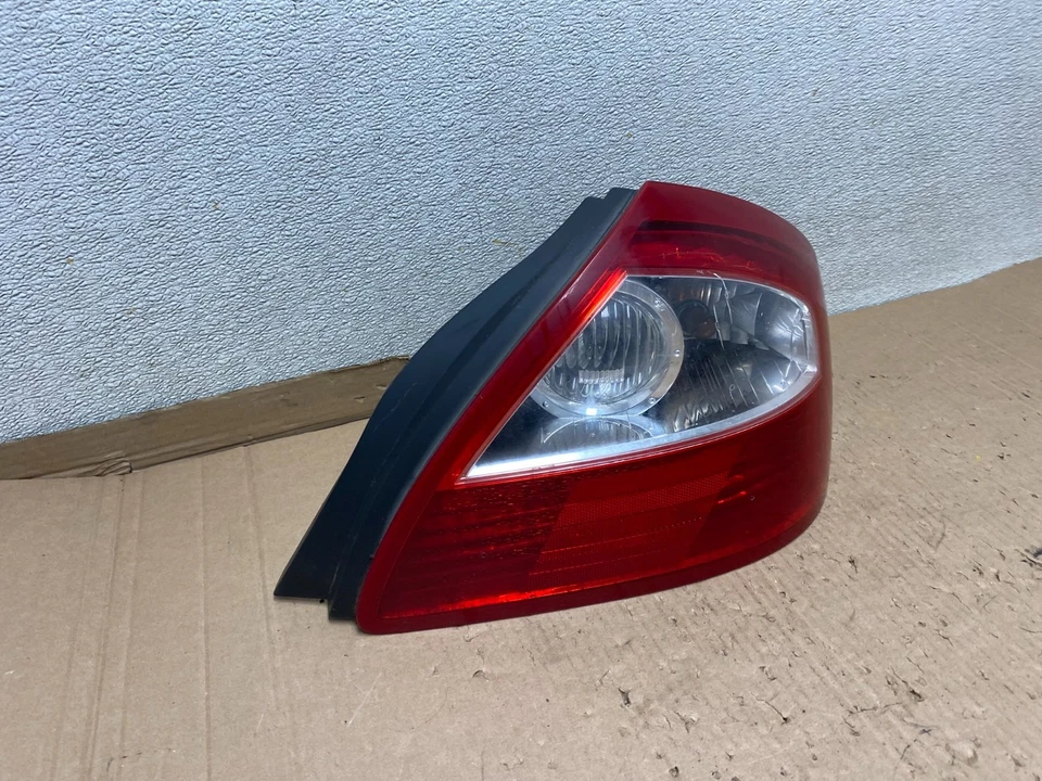 Luz trasera lateral derecha Infiniti Q45 2002 2003 2004 pasajero fabricante de equipos originales u8192 DG Foto 3 de 4