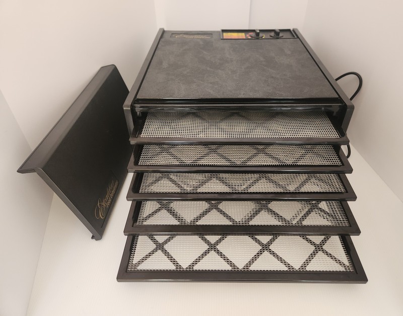 Food Dehydrator Excalibur 5 Tray 3526T With Screens, Sheets & Manual- Complete