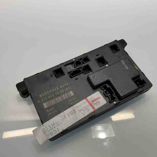 MERCEDES-BENZ E W211 Türsteuergerät hinten links 2118207526 2.70 32062150