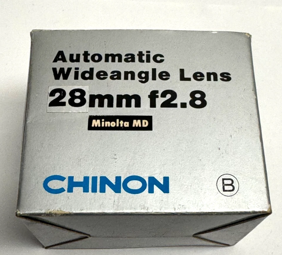 复古 CHINON 亲笔签名 CHINON 28 毫米 F/2.8 宽角带盖 M42 SCREWMOUNT — 第 3/4 张图片