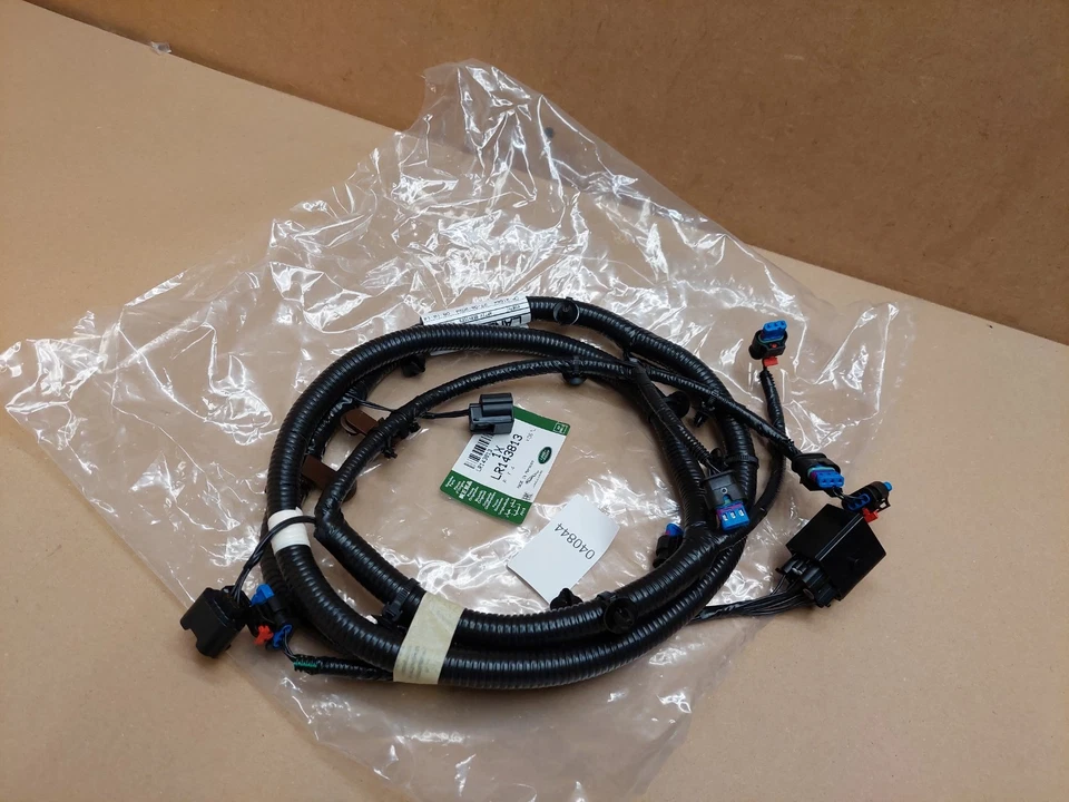 Range Rover Evoque L551 Rear Bumper Wiring Harness LR143813 2019-on Genuine - Image 2 of 4