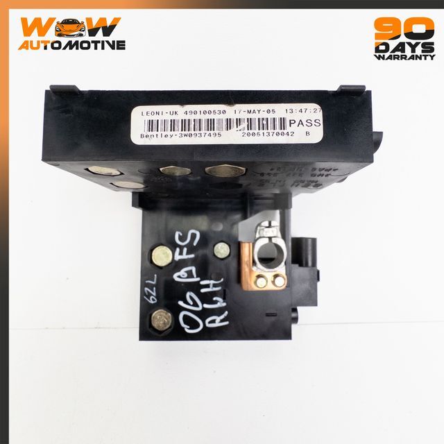 06-13 BENTLEY CONTINENTAL FLYING SPUR BATTERY TERMINAL JUNCTION FUSE BOX OEM