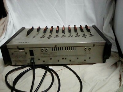 VINTAGE CRATE PA-800 POWER AMPLIFIER MIXER 300 Watt 8 channel XLR