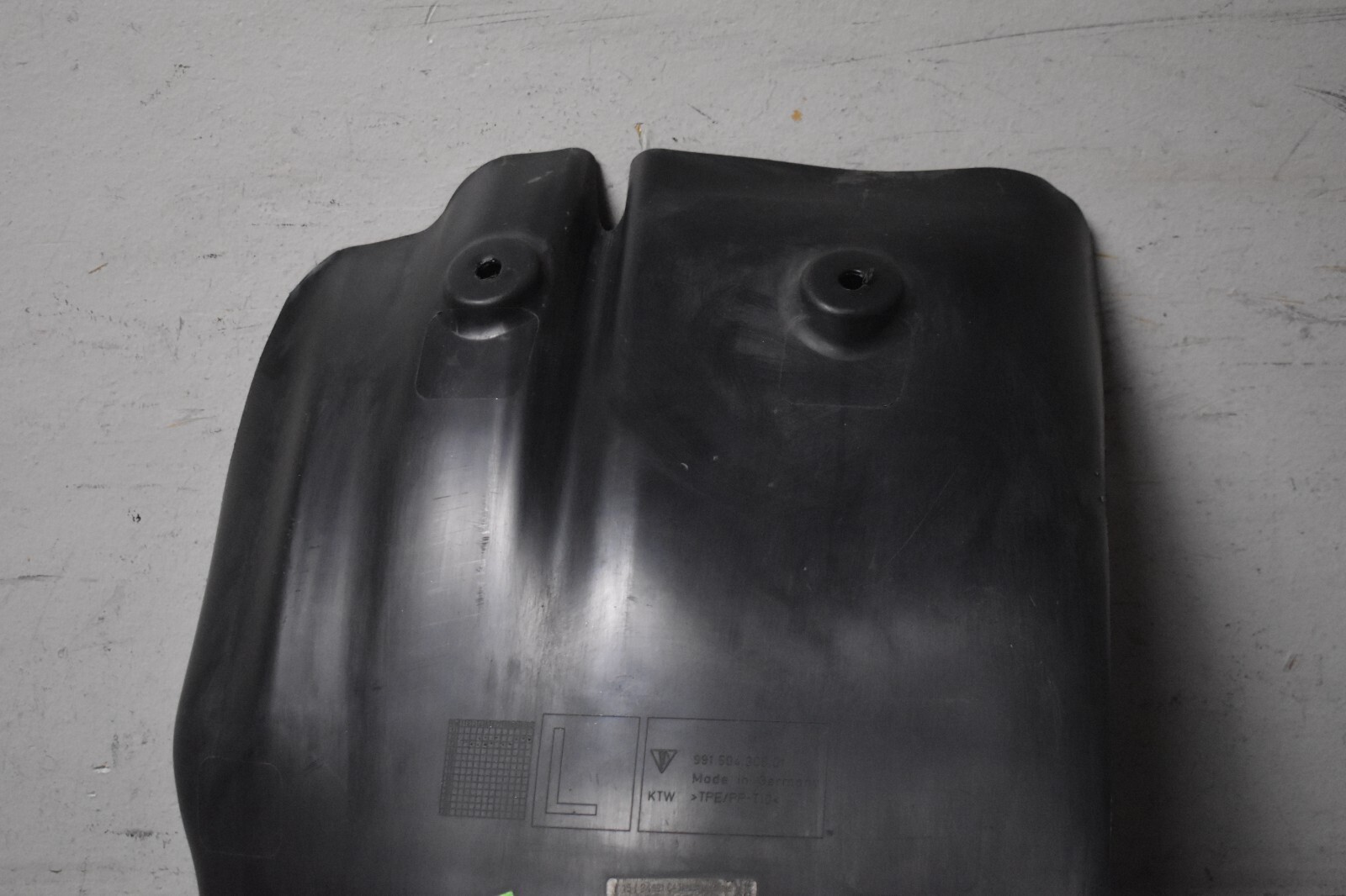 Porsche 911 GT3 2014-2016 Left Fender liner