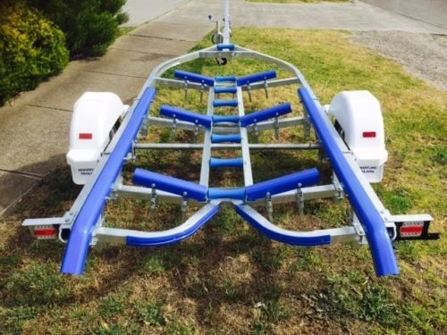 Boat Trailer Bunk Cover Skids. 50mm x 50mm 1 Meter Long Blue Plastic Slides. - Picture 10 of 12