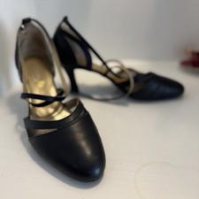 Capezio Black Women's Strappy Closed Toe Ballroom Dance Shoes Mid Heel