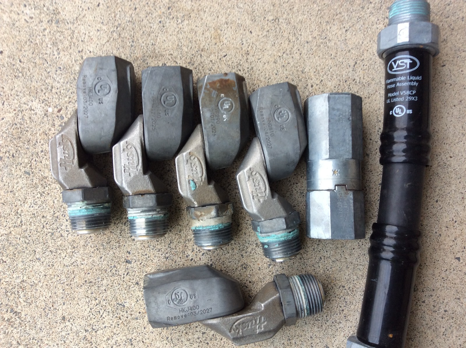 GAS PUMP SWIVEL BREAKAWAY WHIP GAS STATION STEAMPUNK MAN CAVE