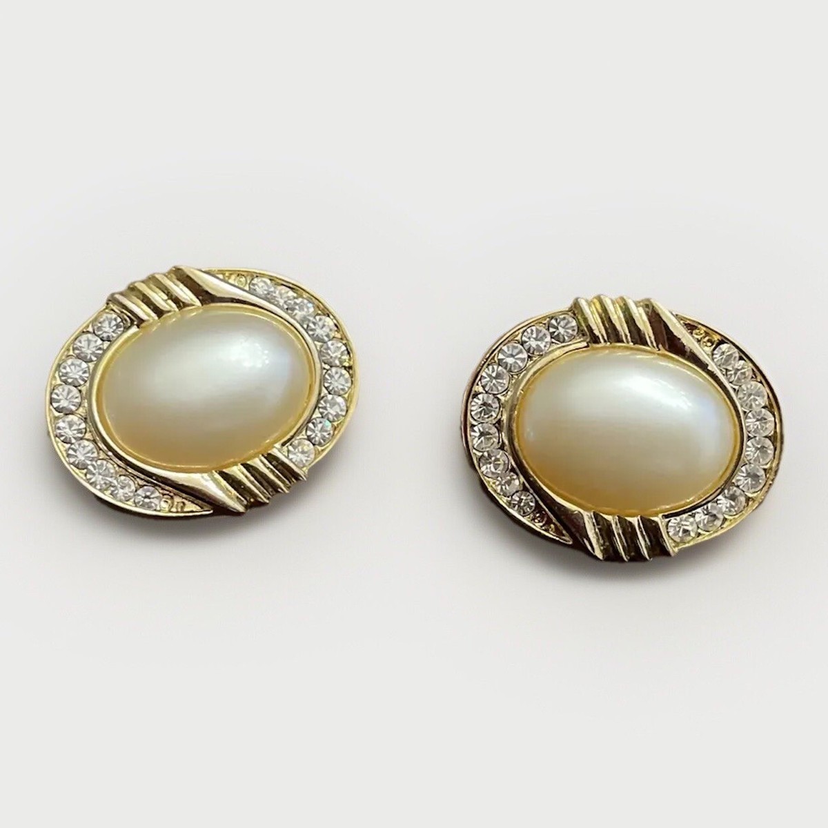 simmon】OVAL PIERCED EARRING M