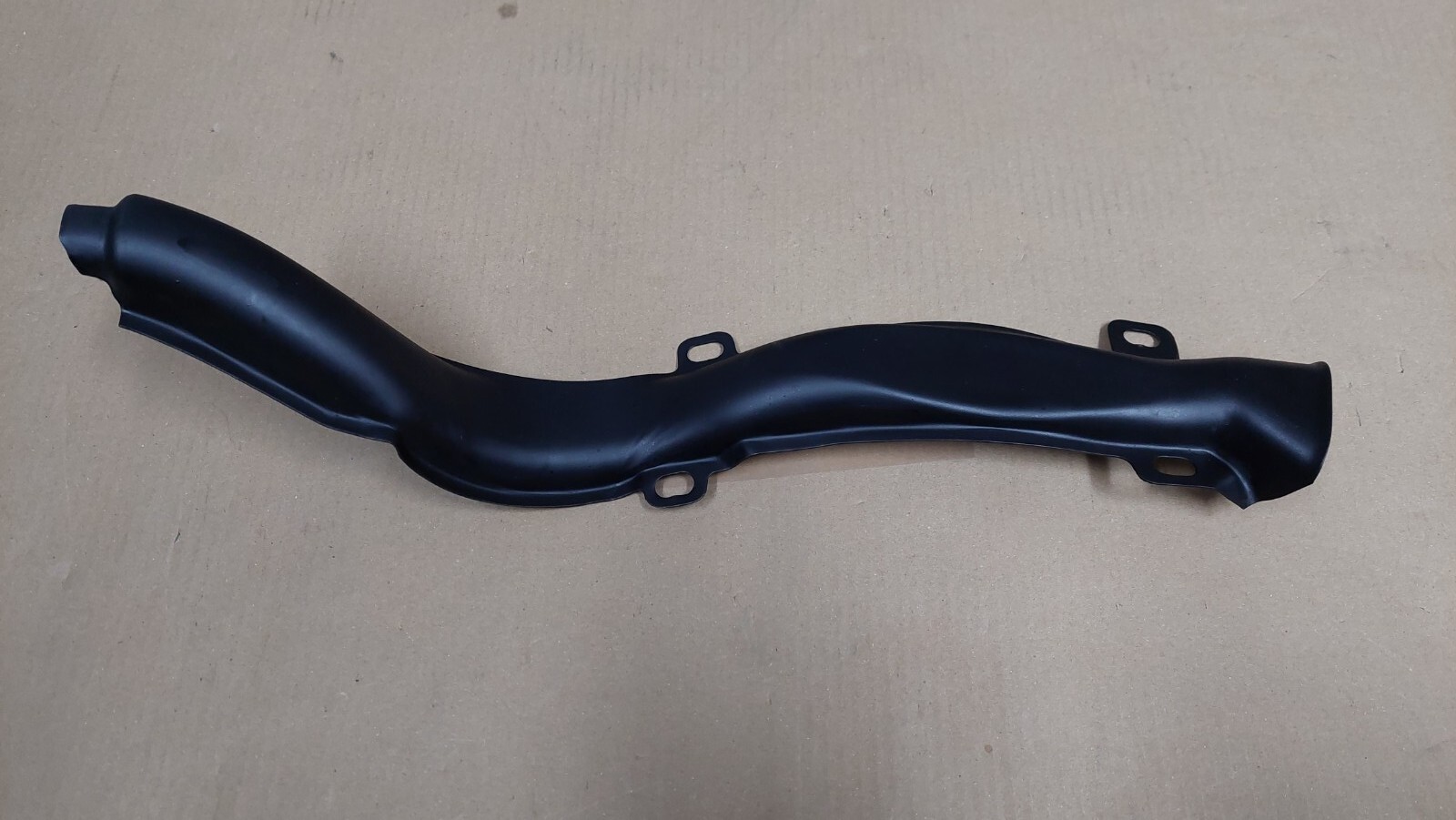 BMW E30 fuel tank filler pipe cover 16131179011 genuine Very good