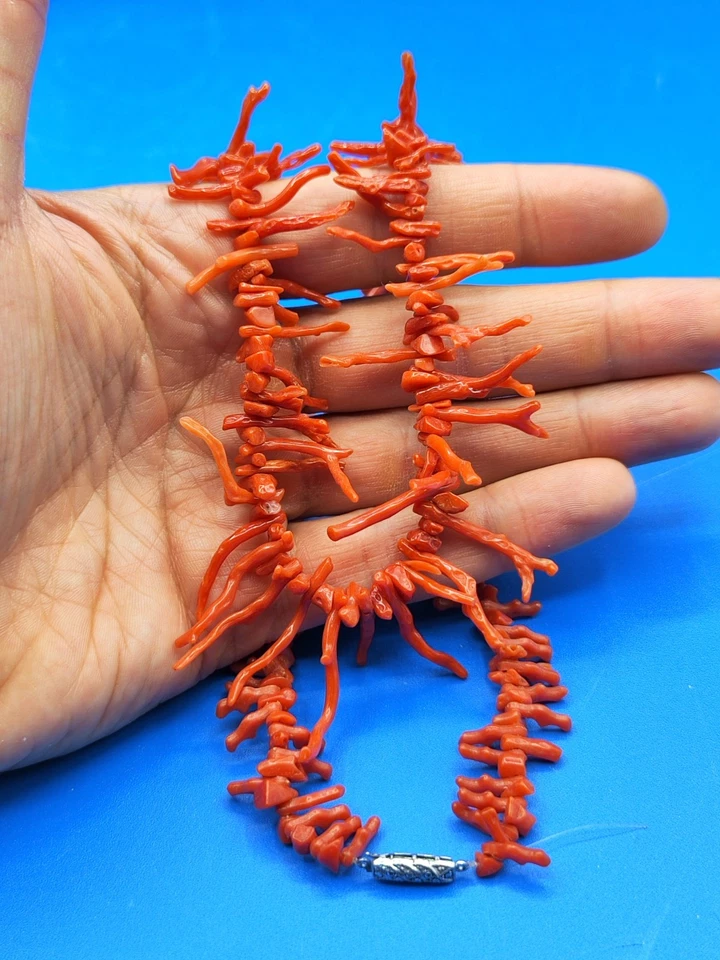 Antica collana in corallo rosso Sciacca con chiusura in argento sterling 925 - Immagine 2 di 4