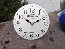 Tischuhr / Standuhr Kensington Station London aus Metall 15 cm weiß