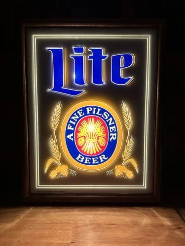 Vintage 1982 Miller Lite Lighted Glass Pilsner Beer Bar Display Sign