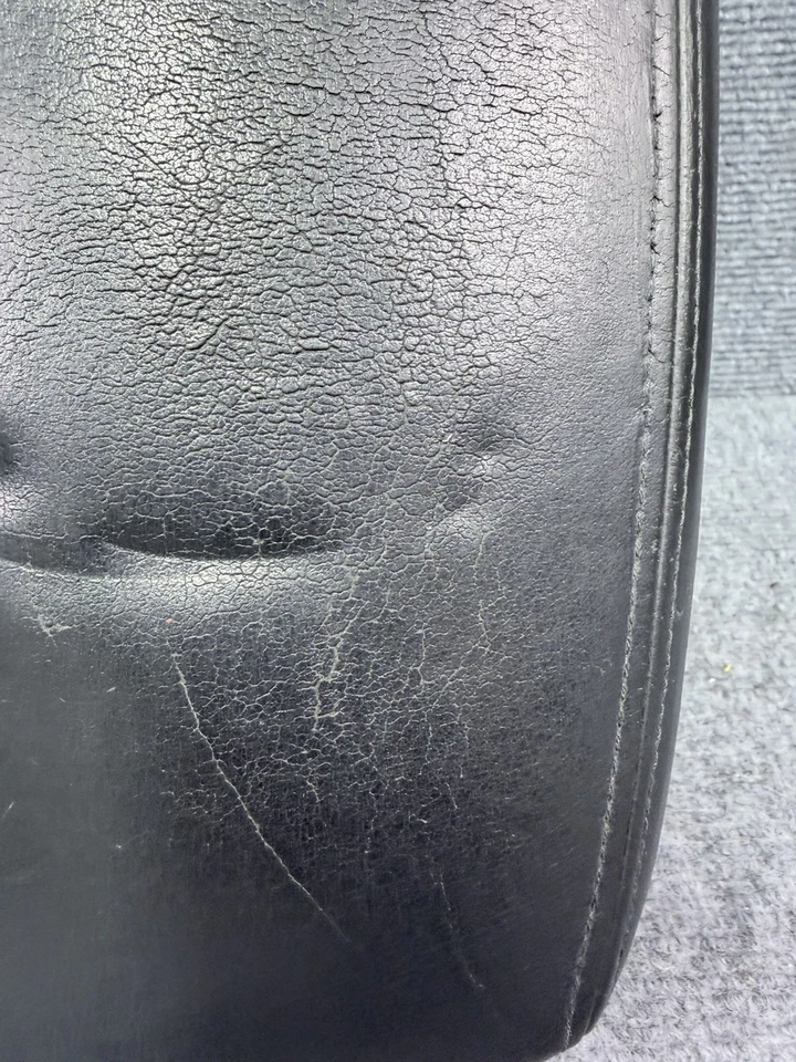 06-11 Lexus GS CONSOLA CENTRAL REPOSABRAZOS TAPA CUERO NEGRO OEM GS300 GS350 GS430 Foto 4 de 4