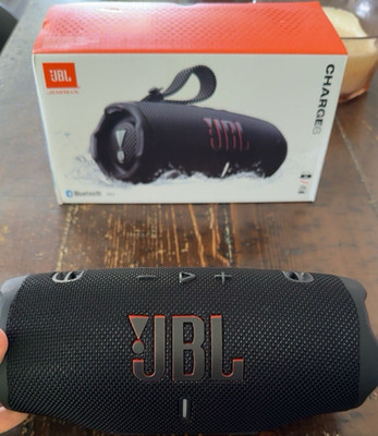 JBL Charge 6 Portable Waterproof Bluetooth Speaker Black *read description*