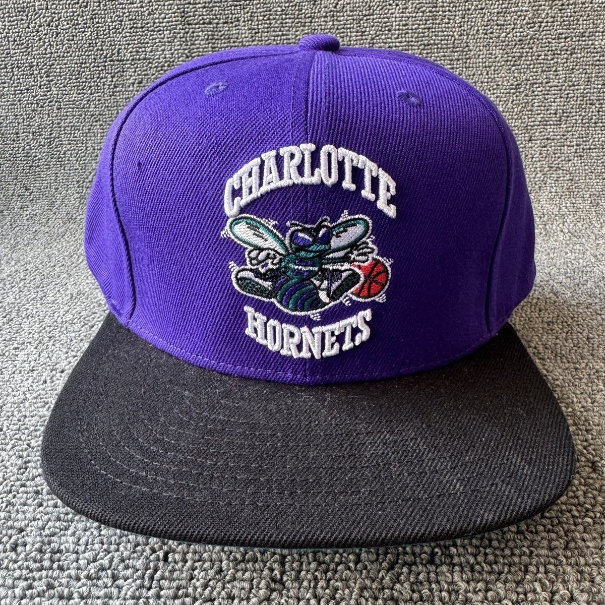 Mitchell & Ness Charlotte Hornets Purple Black Snapback Cap