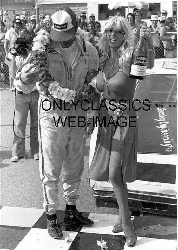 SEXY TROPHY GIRL LINDA VAUGHN AUTO RACING PHOTO CHEESECAKE BUSTY BLONDE PINUP - Image 1 of 1