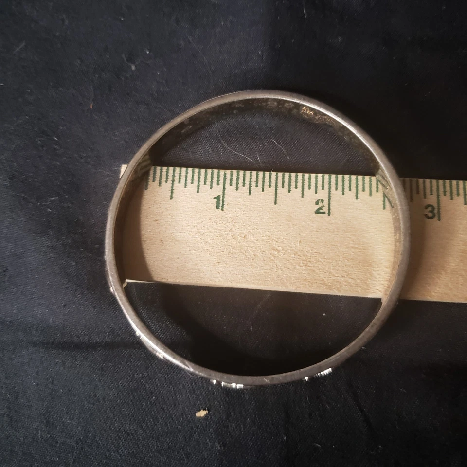 Brazalete DE COLECCIÓN RALPH LAUREN LRL TONO PLATA Decorado 8" Foto 2 de 4