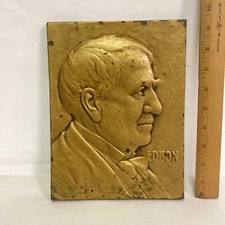 VTG MEDALLIC ART CO THOMAS EDISON METAL PLAQUE BY JOHN R. SINNOCK 7.25"X 9.25"