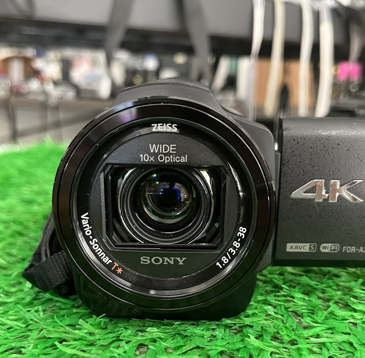 Sony Handycam FDR-AX33 4K 20.6MP Wi-Fi  BARELY USED ‼️READ‼️ FREE SHIP