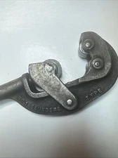 NYE Tool Works Chicago #1 Saunders Type S Pipe Cutter Pre-owned 