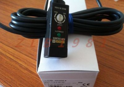ONE NEW- OMRON photoelectric sensor E3R-DS30E4