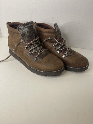 Skechers Bobs Alpine Faux Suede Ankle Boots Brown Sz 8 Memory Foam Gorpcore EUC