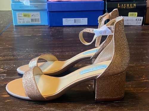 Betsey Johnson Gold Glitter Miri Block Heel Evening Sandals~New in Box~Size 8.5 - Picture 3 of 15