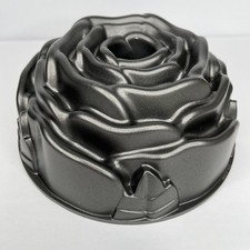 Nordic Ware Rose Bundt Pan Platinum Series 10 cup capacity Made in USA NEW