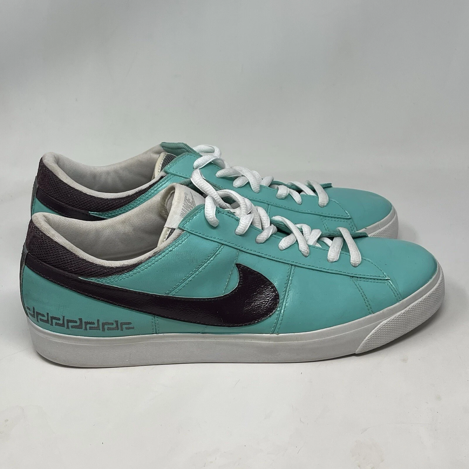 Baskets Nike Match Supreme homme 13 bleu azur cuir chaussures de sport 631656 110