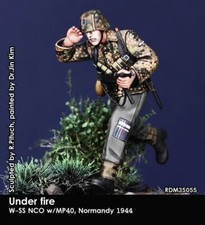 RADO MINIATURES RDM35055 WWII UNDER FIRE W-SS NCO W/MP40, NORMANDY 1944