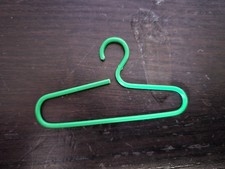 Dollhouse Clothing Hangers Green Lot of 10
