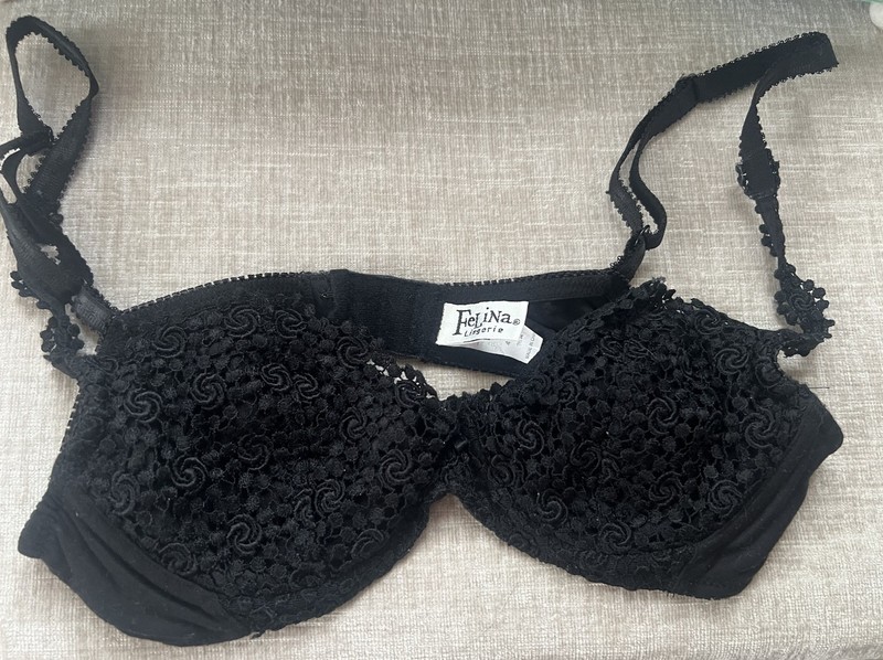 Felina Vintage Black Bra Size 36A Lace Trim