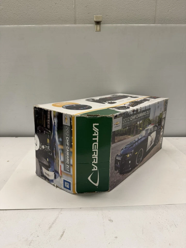 Vaterra 2012 CHP Chevrolet Camaro ZL-1 V100S 1/10 Scale On-Road Model Kit - Image 2 of 4