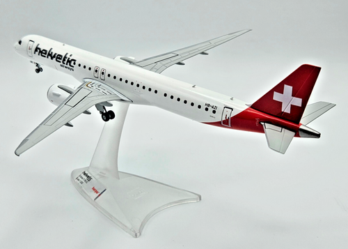 Embraer 195-E2 Helvetic Airways 1:200 Herpa 572286 - Picture 4 of 14