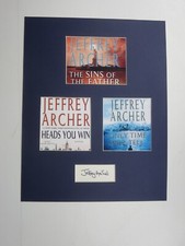 2014 Cryptozoic Archer Seasons 1-4 Autographs Guide 32