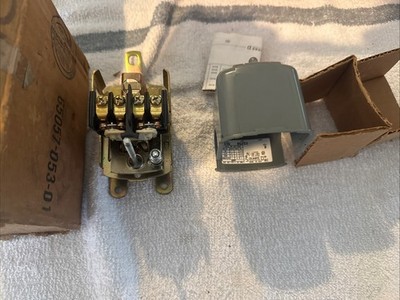 New Square D FLOAT SWITCH 9036 DG2S3 DG2-S3