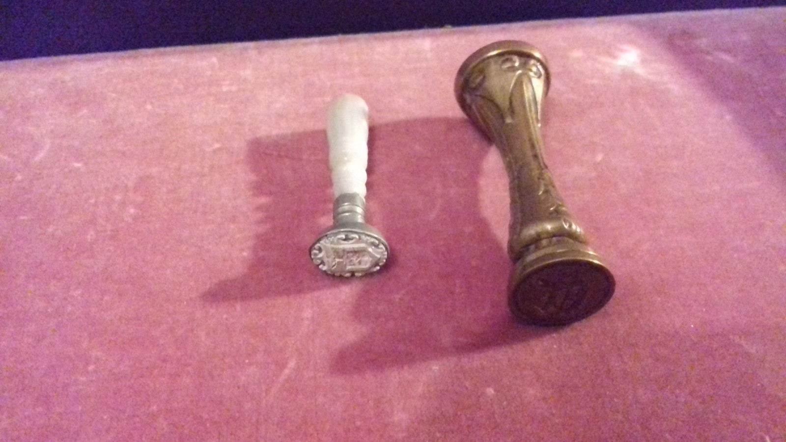 antique wax seals,ornate and patterned at ends.lovely quality.