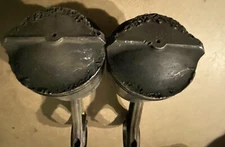 140 HP JOHNSON EVINRUDE PISTONS AND CONNECTING ROD ASSEMBLY