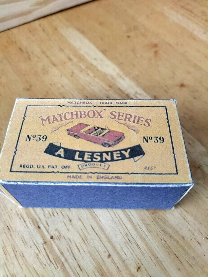 Matchbox Lesney - No39 Pontiac Convertible - Replica / Copy Box only - Image 2 of 2