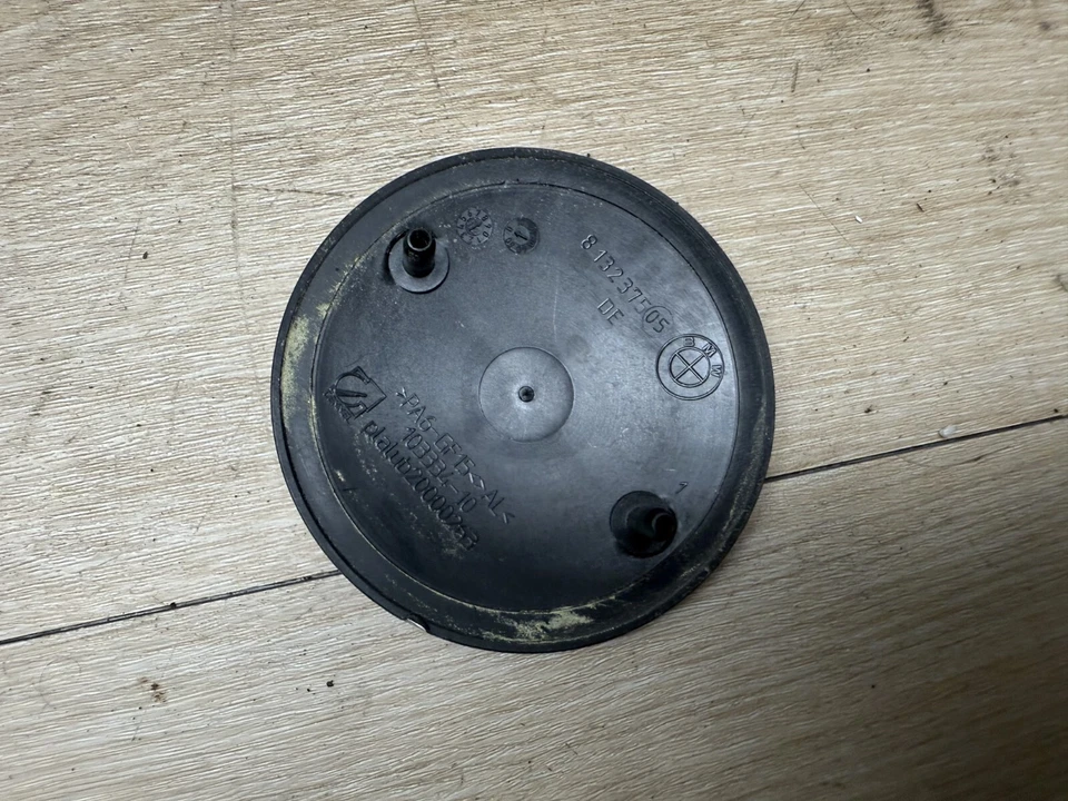 BMW OEM M5 M6 750I 650I 335 00-16  FRONT HOOD EMBLEM LOGO BADGE - Image 3 of 3