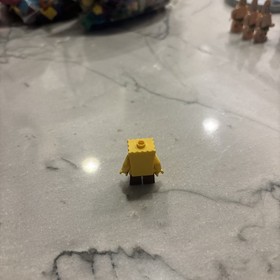Lego SpongeBob Minifigure Smile with Squint 3834 2009 bob019 Squarepants