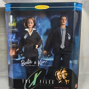 Mattel X-Files Barbie & Ken Collector Edition Giftset Figure 1998