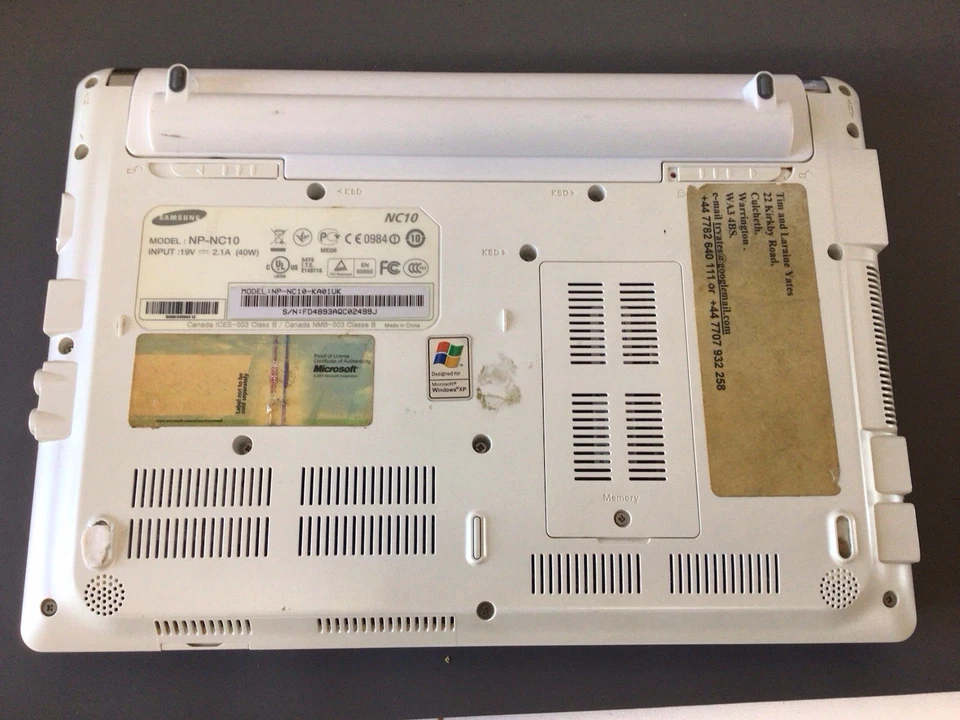 Samsung NC10 Netbook 1.6 GHz Intel Atom N270 White - 2Gb RAM - No HDD - Image 2 of 3