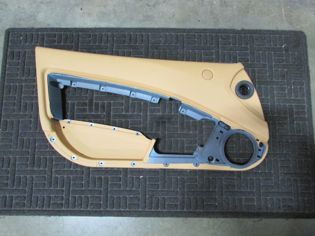Ferrari California, LH, Left Front Door Trim Panel, Cuoio, New, P/N 812723