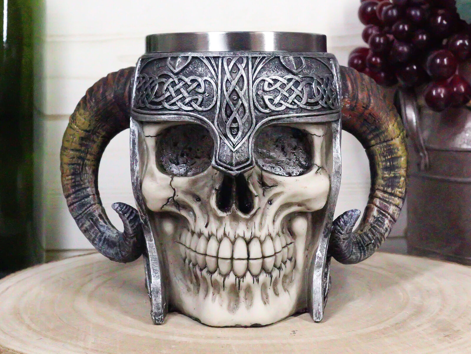 Atlantic Collectibles Viking RAM Horned Pit Lord Warrior Skull