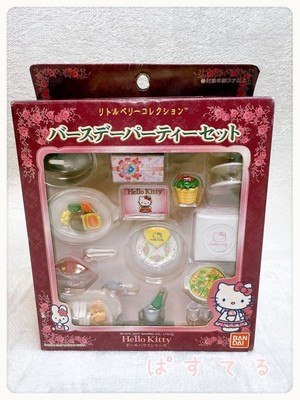 Heisei Retro Hello Kitty Dollhouse Series Miniature Birthday Party Set