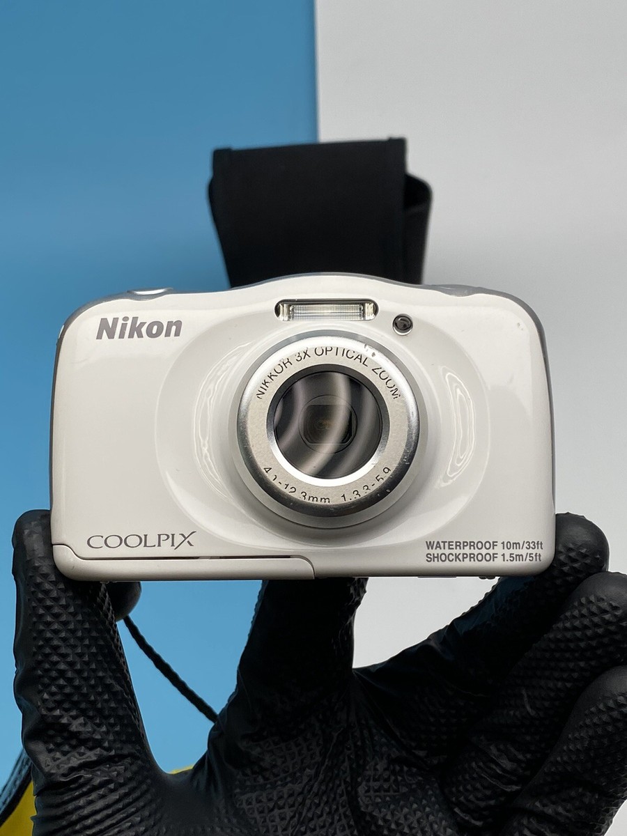 防水デジカメ☆NIKON ニコン COOLPIX クールピクス S33 ホワイト 楽天
