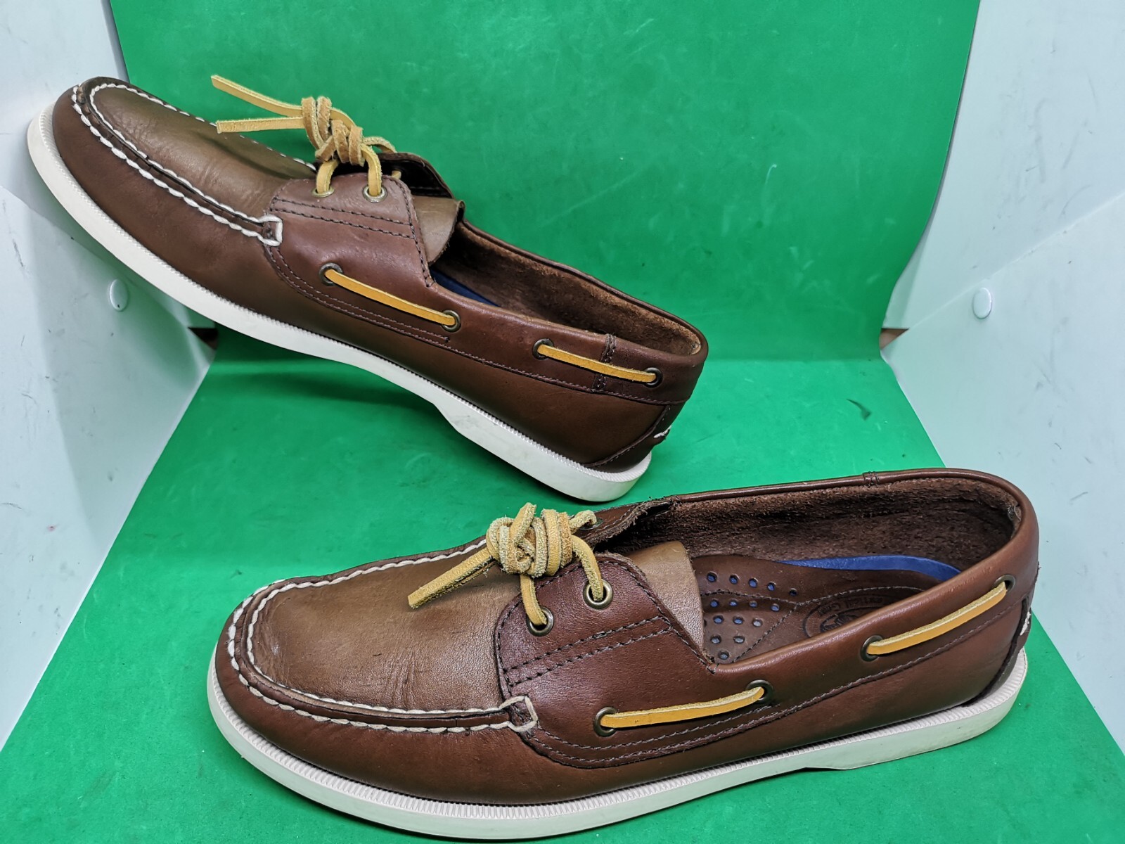 Brown Leather boat Shoes Size 